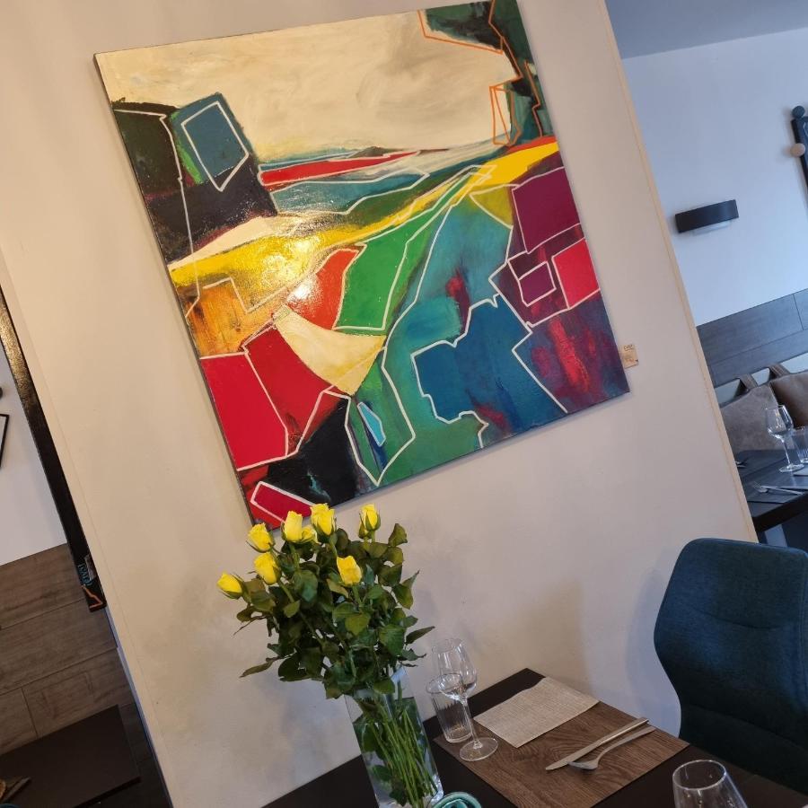 Hotel Le 6 3 Home Port En Bessin 외부 사진