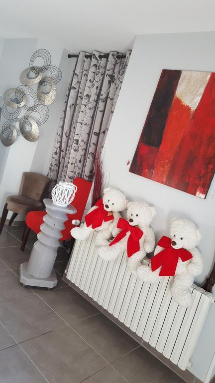 Hotel Le 6 3 Home Port En Bessin 외부 사진